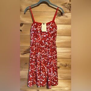 NWT BAND OF GYPSIES RED FLORAL DRESS WITH POCKETS SIZE MEDIUM